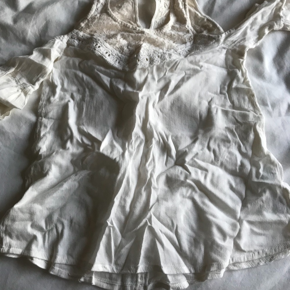 HOLLISTER adorable white long sleeved shirt